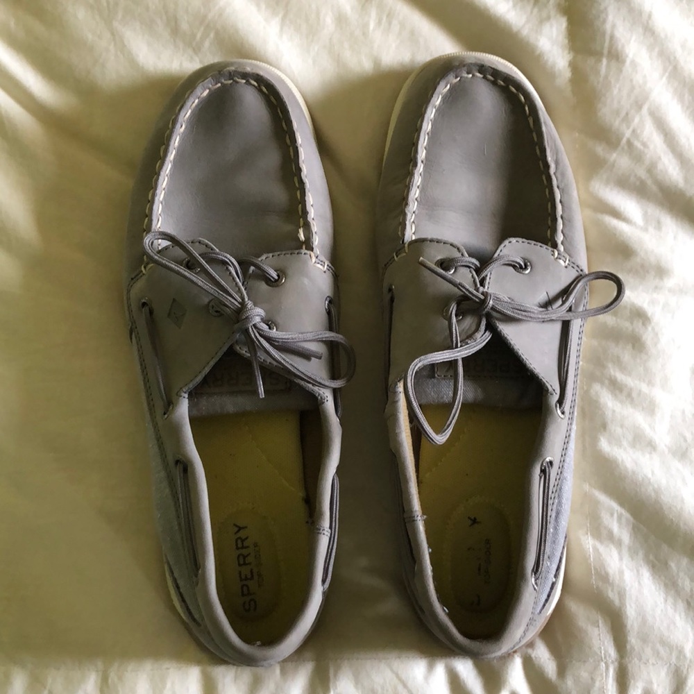 Light Gray Women’s Sperry Top-Siders